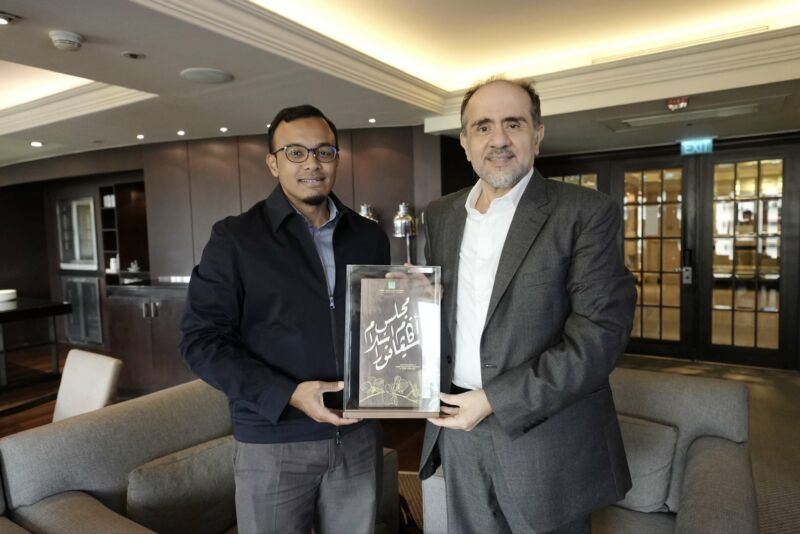 Image for the Tweet beginning: على هامش أعمال المؤتمر العالمي