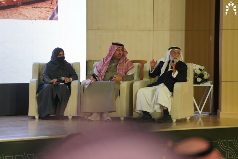 Image for the Tweet beginning: نشارككم ملخص الجلسة الثالثةلمنتدى أفضل